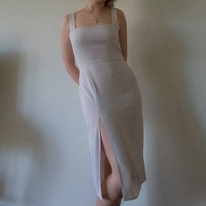 Aritzia Babaton 90s Slit Dress